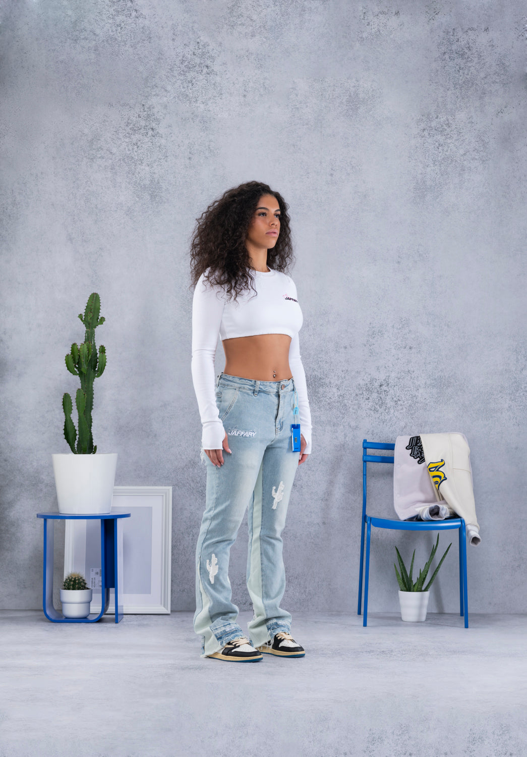 CACTUS PATCH FLARE JEANS