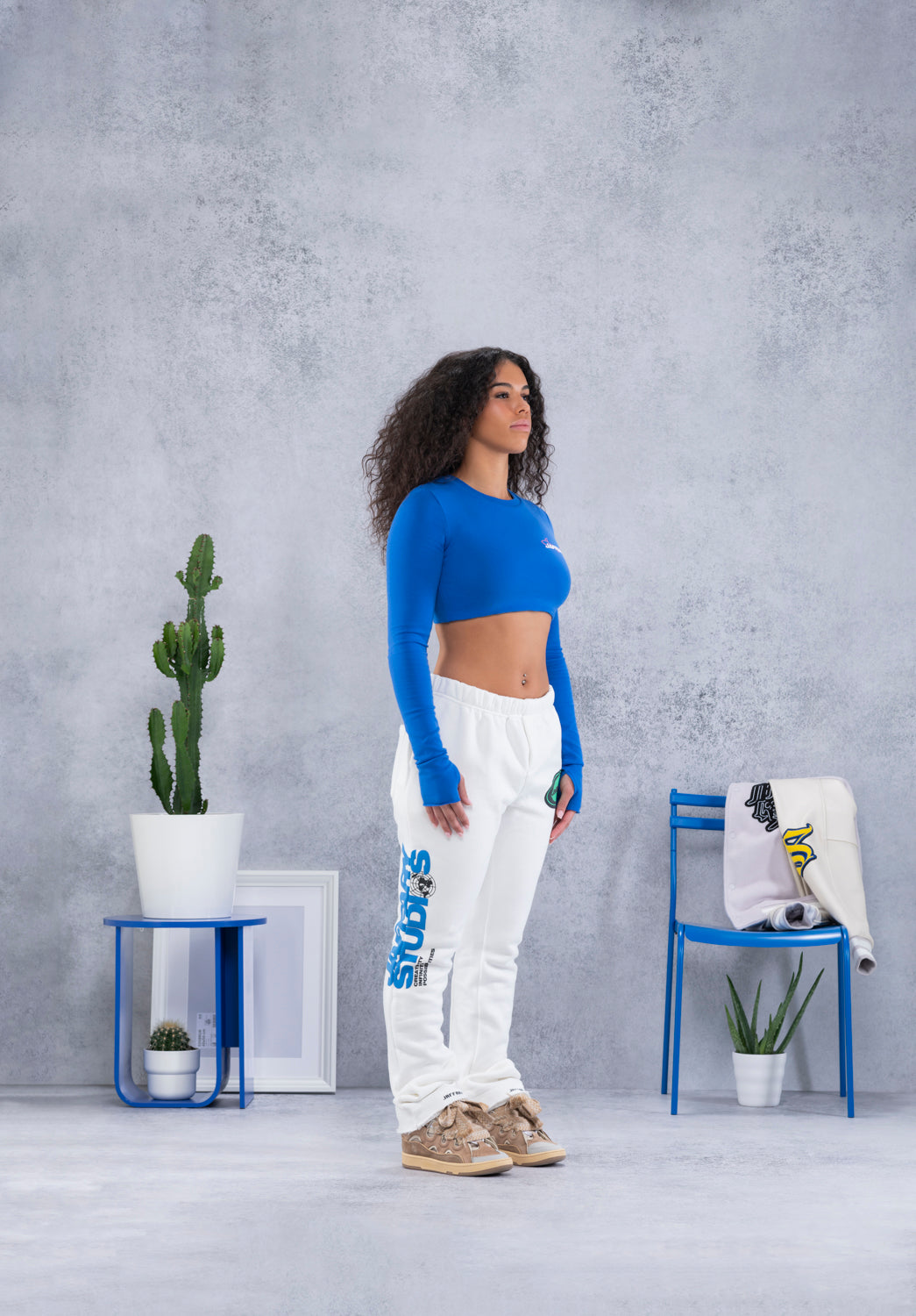 SNOW WHITE FLARE SWEATPANT